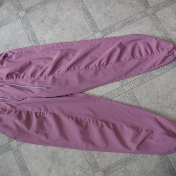 Jogger Studio Style Pleated Pant - Picture 2 of 7